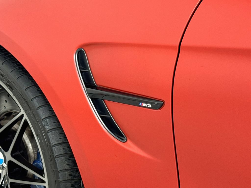 Used 2018 BMW M3 RWD image 10