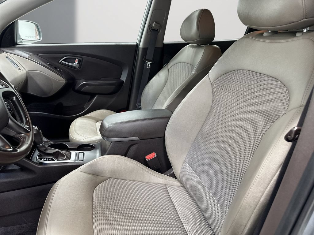 Used 2015 Hyundai Tucson SE FWD image 14