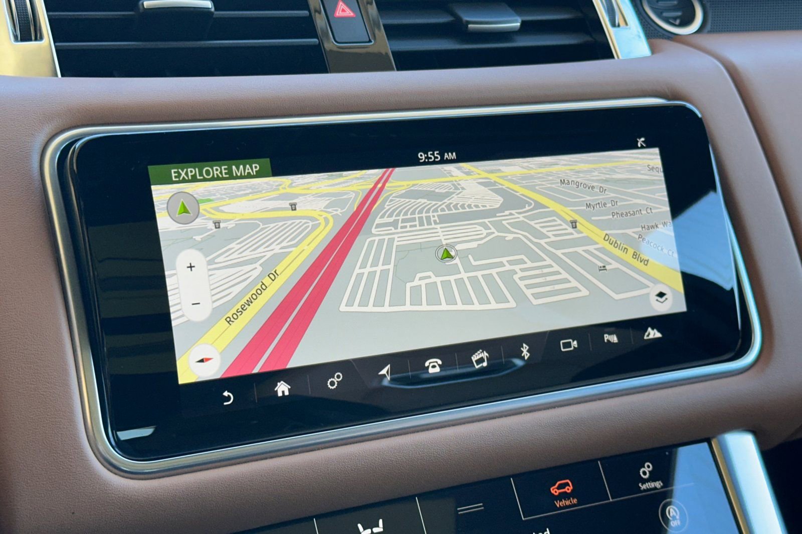 Used 2022 Land Rover Range Rover Sport SVR image 24