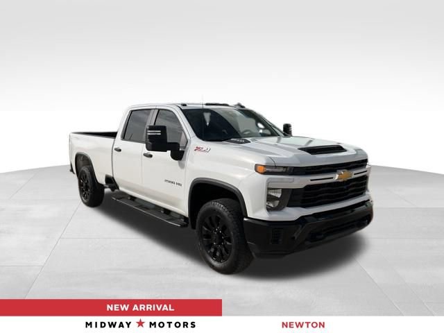 Used 2025 Chevrolet Silverado 2500 Custom w/ Z71 Off-Road Package