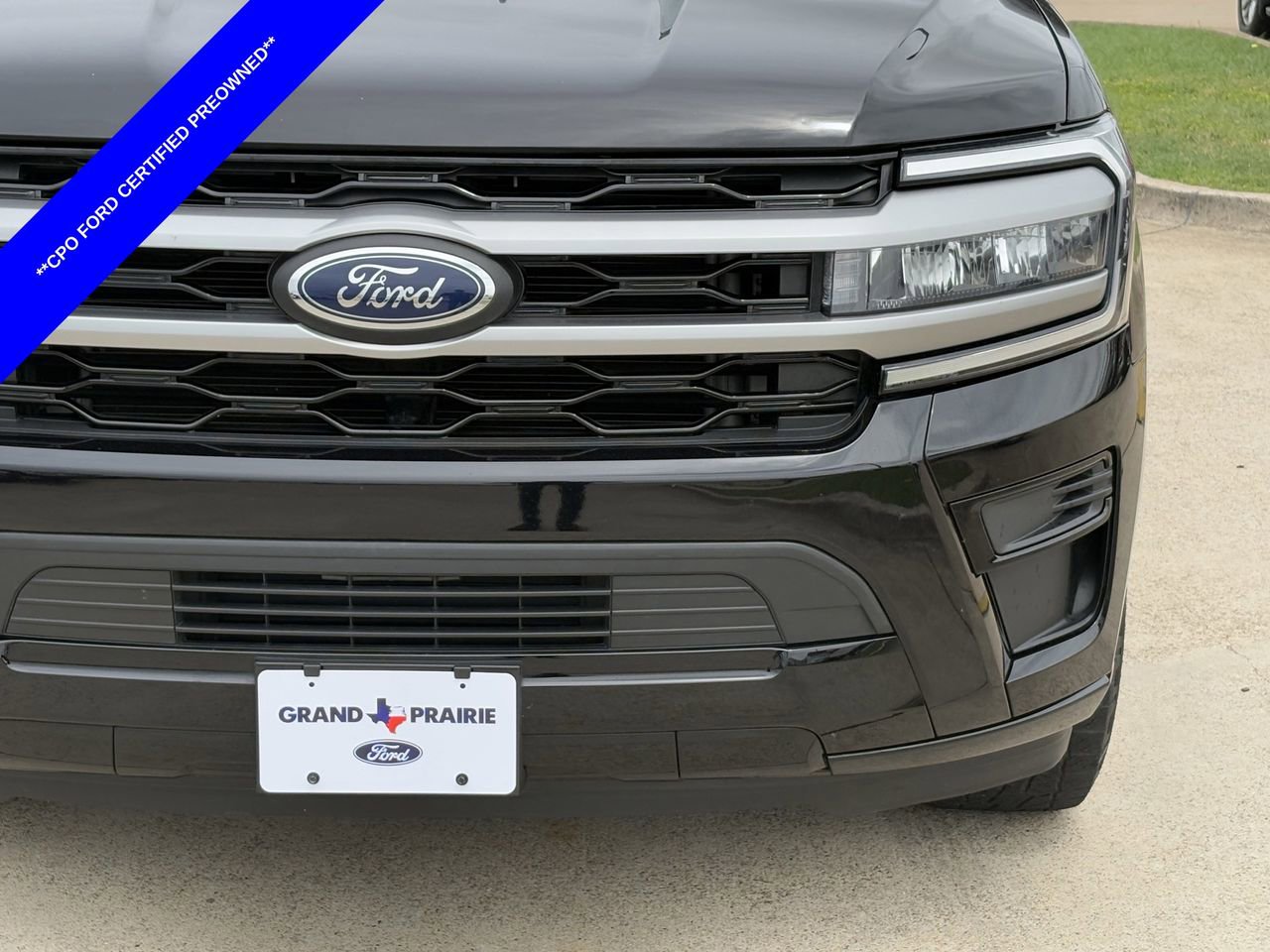 Used 2022 Ford Expedition Max XLT image 10