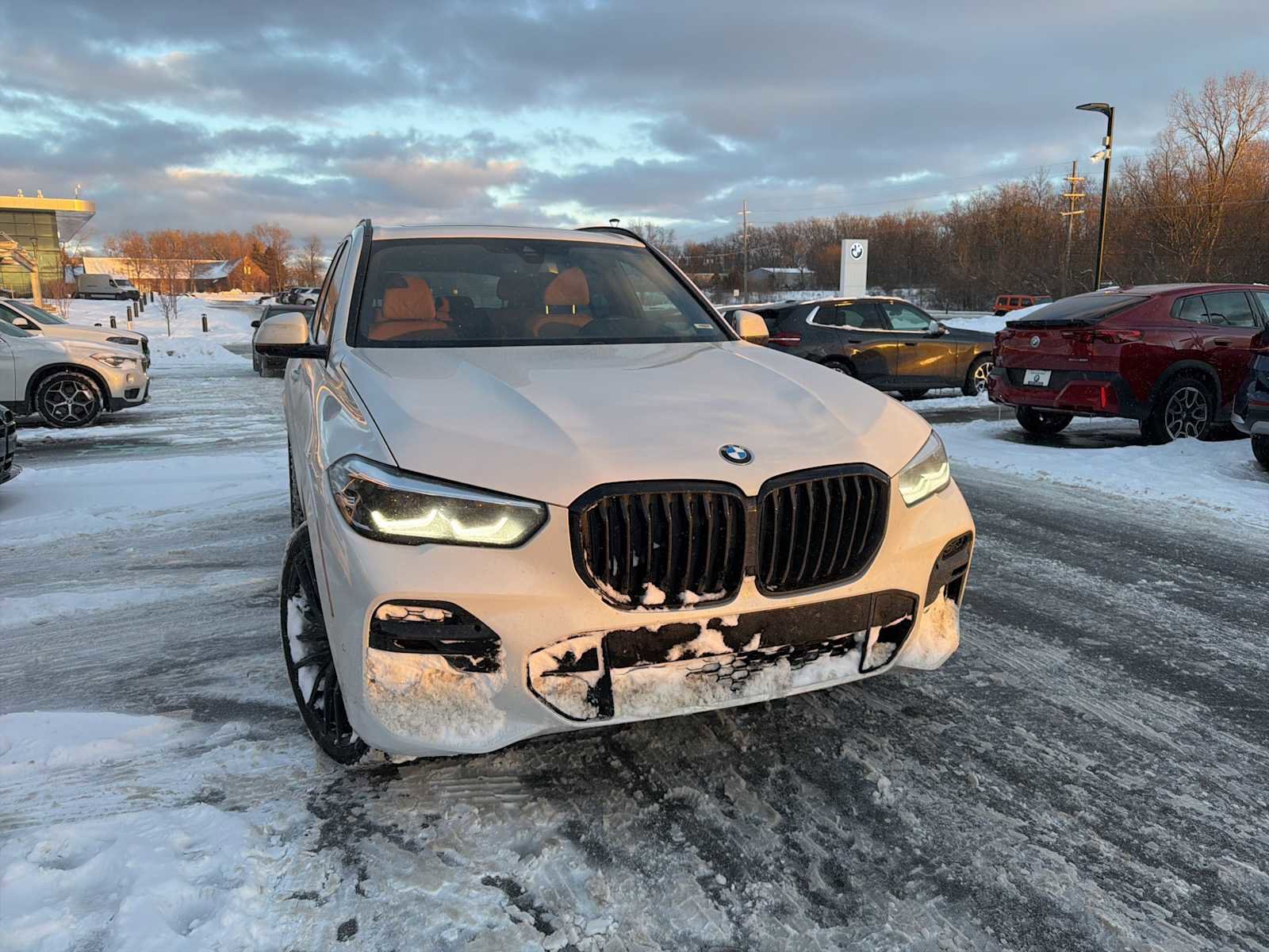 Used 2023 BMW X5 xDrive40i w/ M Sport Package image 11