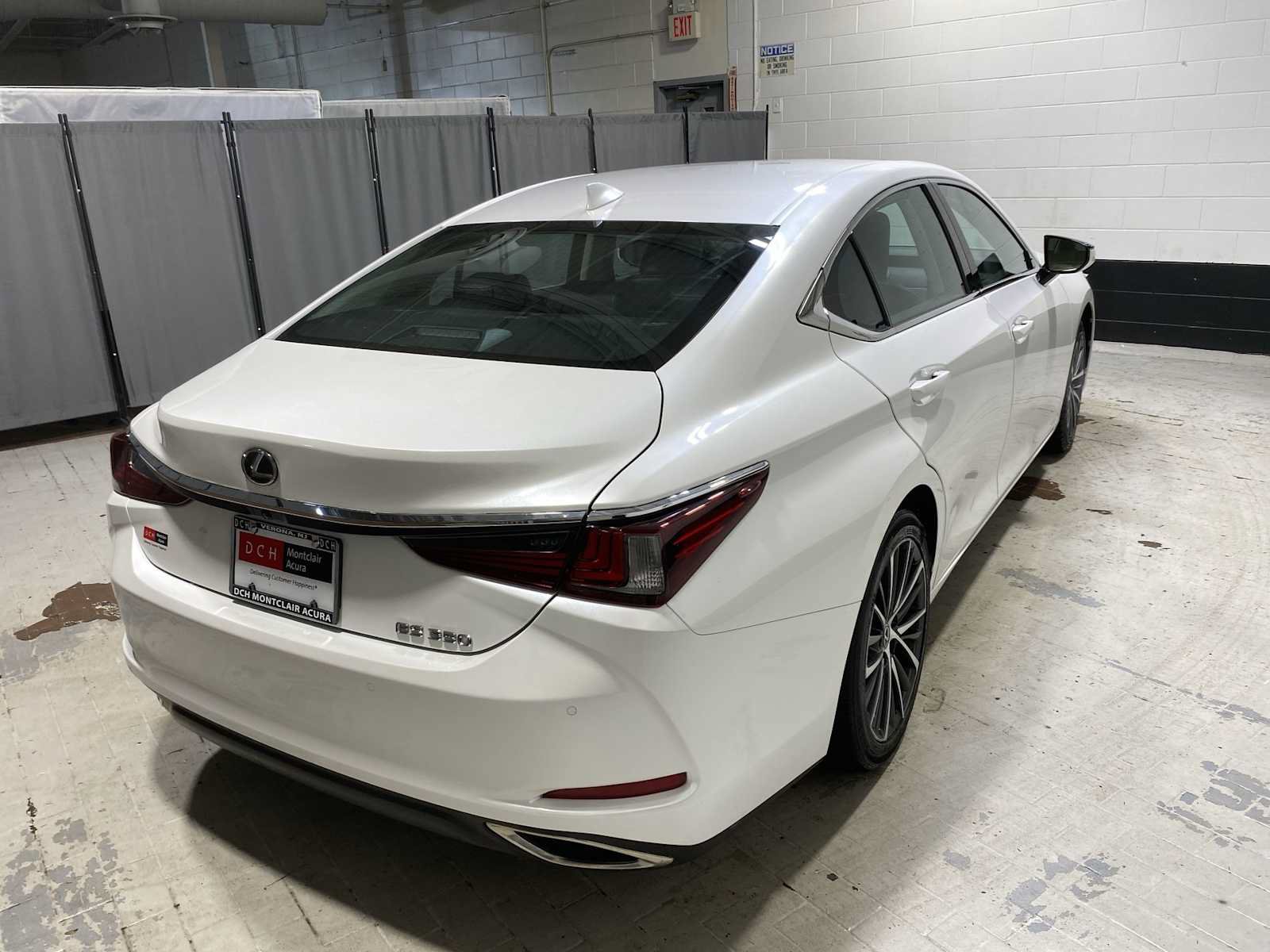 Used 2024 Lexus ES 350 w/ Premium Package FWD image 26