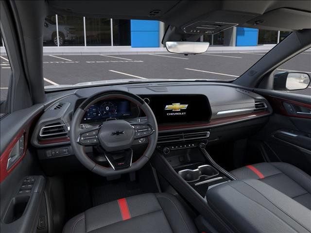 New 2026 Chevrolet Traverse RS w/ LPO, Floor Liner Package FWD image 17