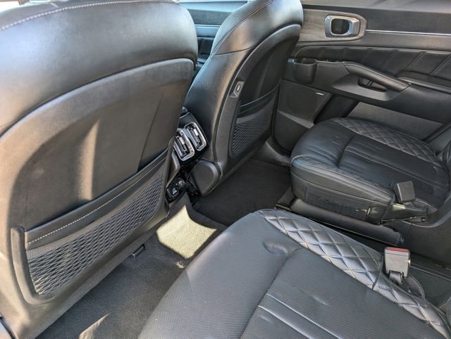 Used 2023 Kia Sorento SX Prestige image 17