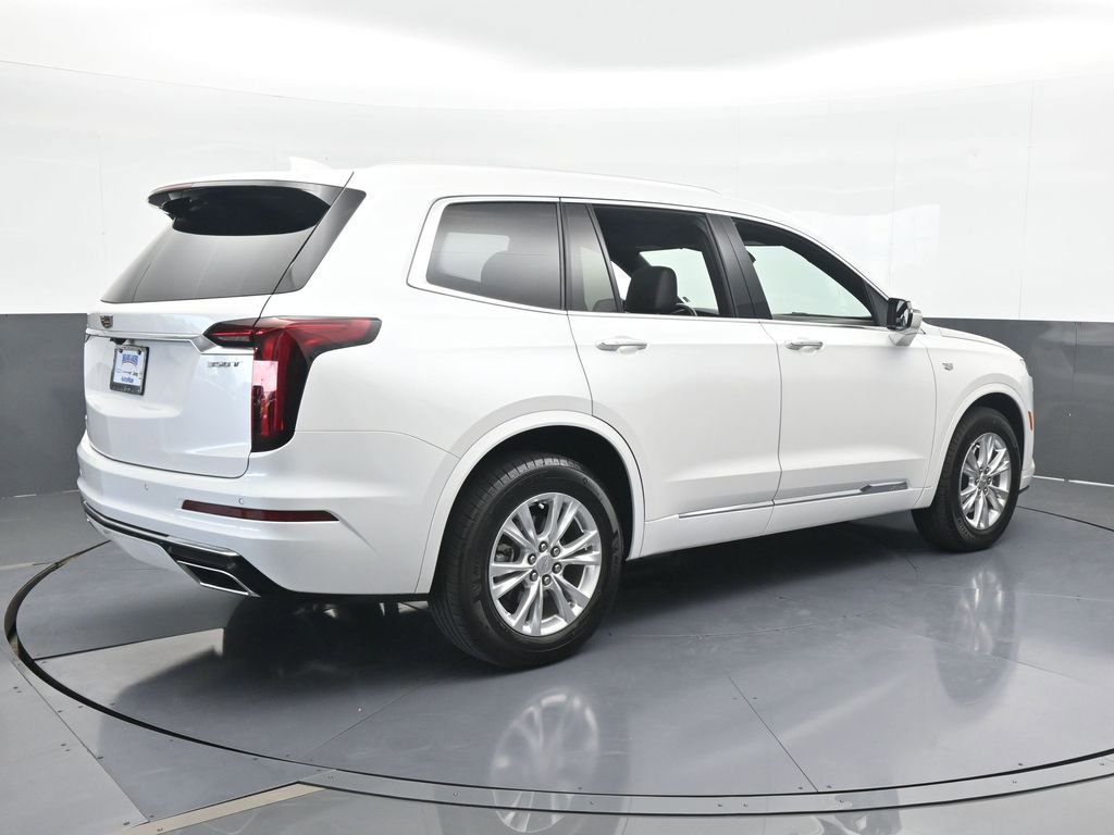 Used 2024 Cadillac XT6 Luxury image 6