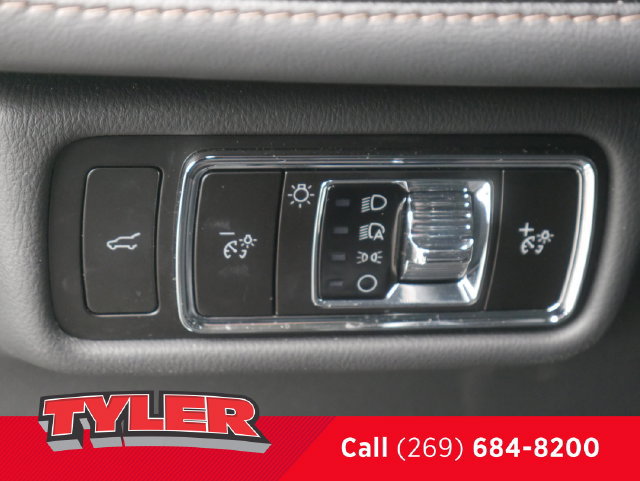 Used 2025 Lincoln Aviator Reserve w/ Equipment Group 201A AWD/4WD image 22
