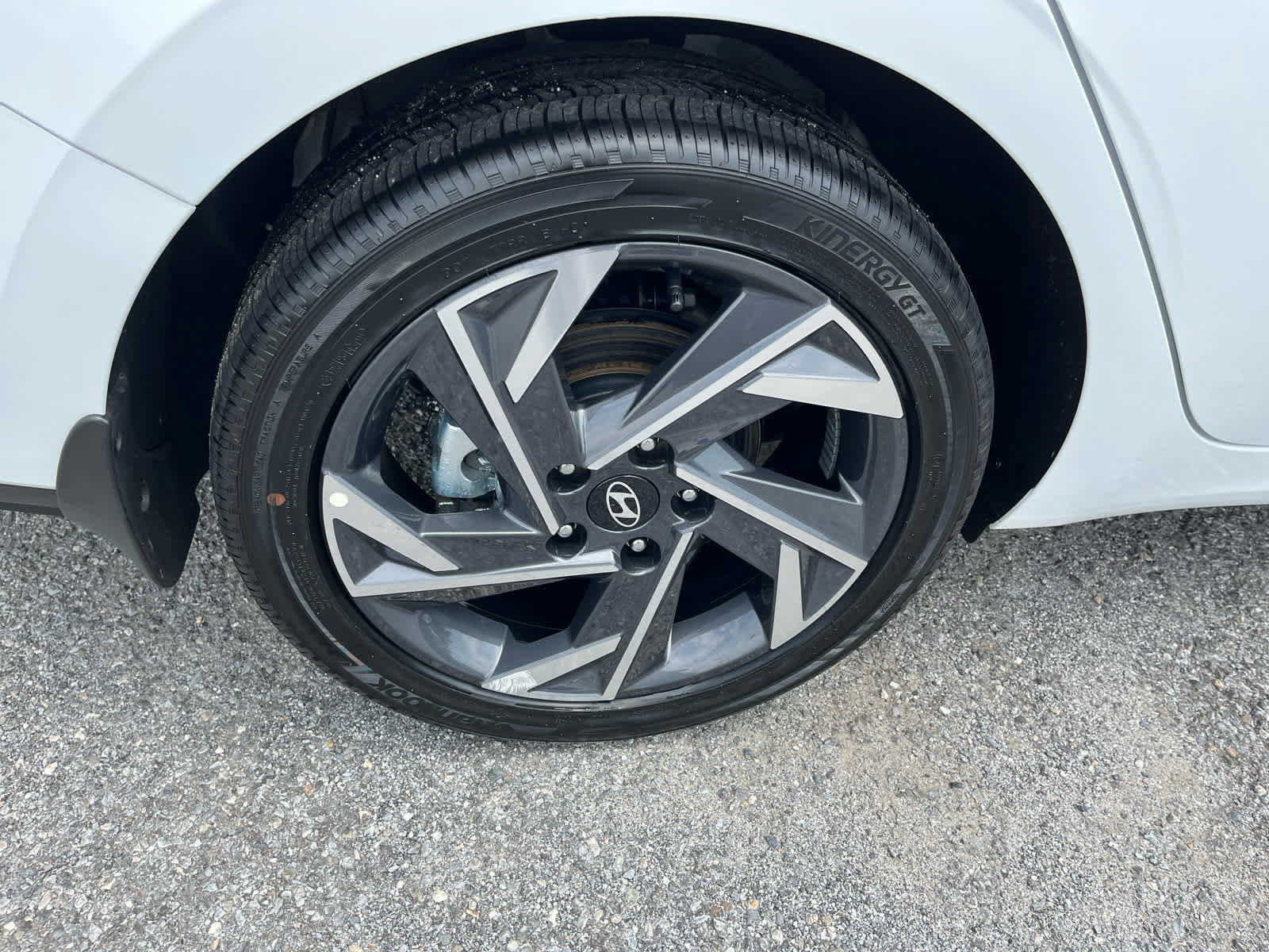 Used 2025 Hyundai Elantra SEL FWD image 35