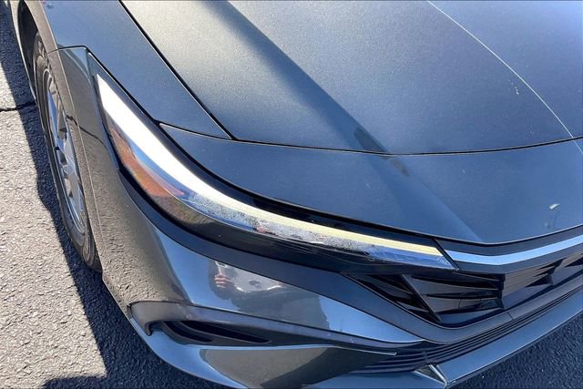 Used 2024 Hyundai Elantra SE image 31