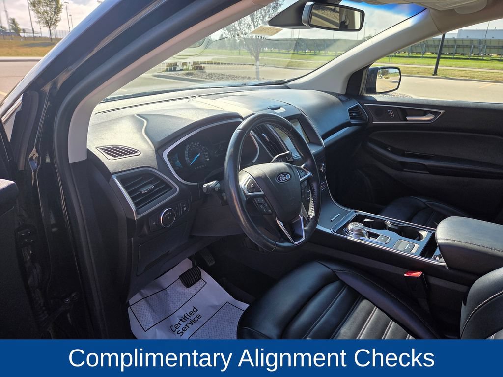 Used 2019 Ford Edge SEL w/ Cold Weather Package AWD/4WD image 6