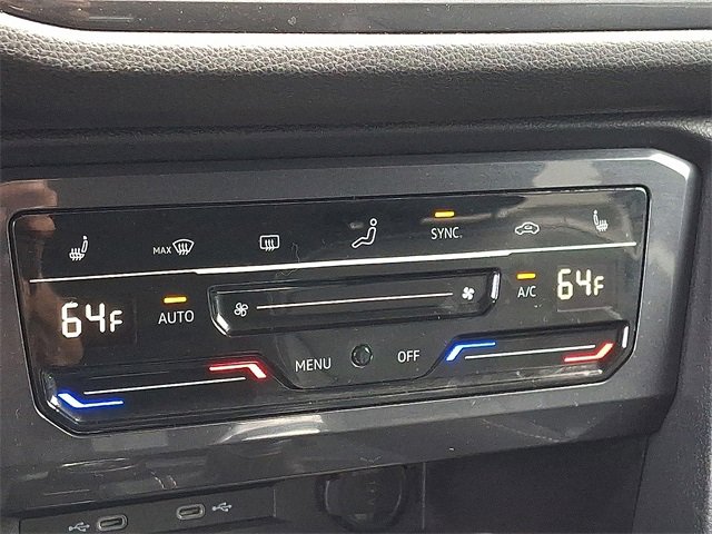 Used 2022 Volkswagen Tiguan SE image 17