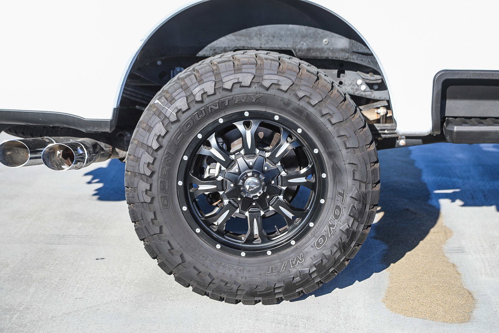 Used 2024 Ford F350 Lariat w/ Lariat Ultimate Package image 11