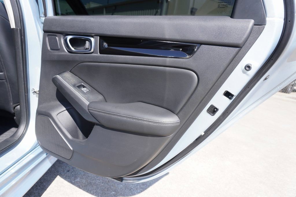 Used 2022 Honda Civic Touring image 23