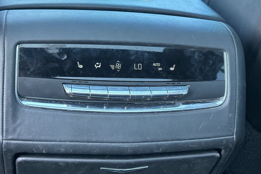 Certified 2021 Cadillac Escalade ESV Premium Luxury w/ Driver Assist Tech Package AWD/4WD image 42