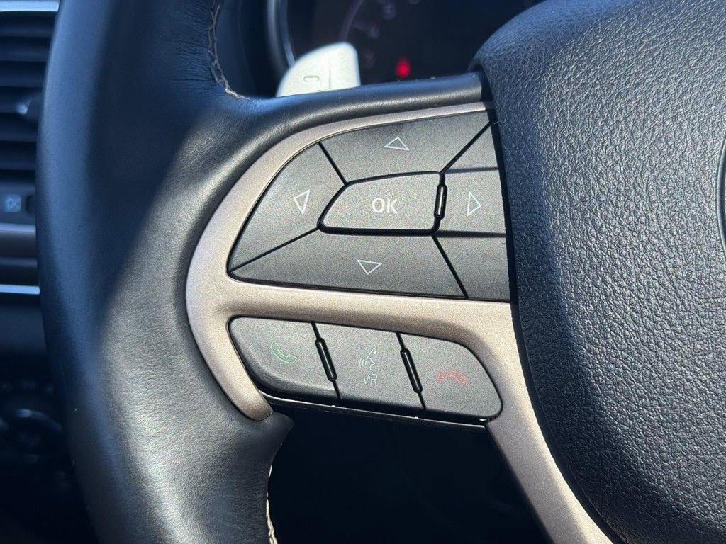 Used 2017 Jeep Grand Cherokee Overland image 17