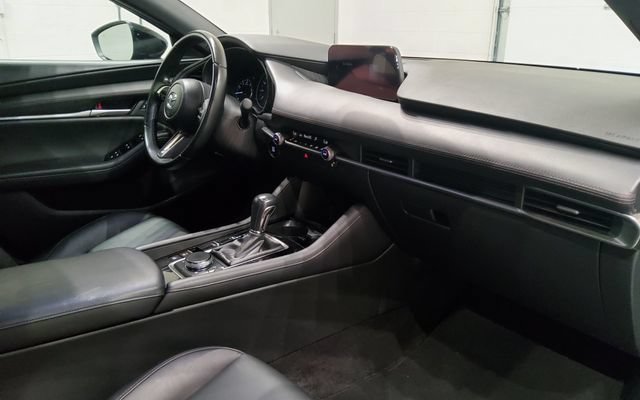 Used 2024 MAZDA MAZDA3 s FWD image 16