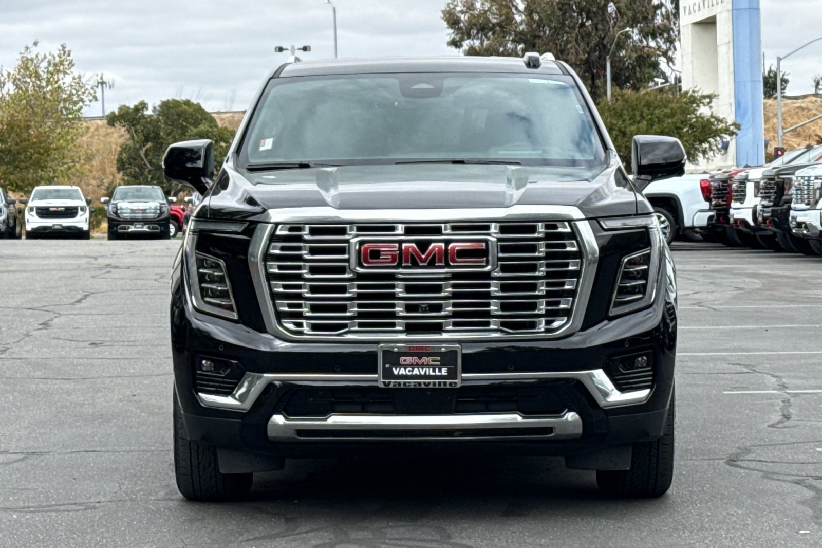 Used 2025 GMC Yukon Denali AWD/4WD image 10