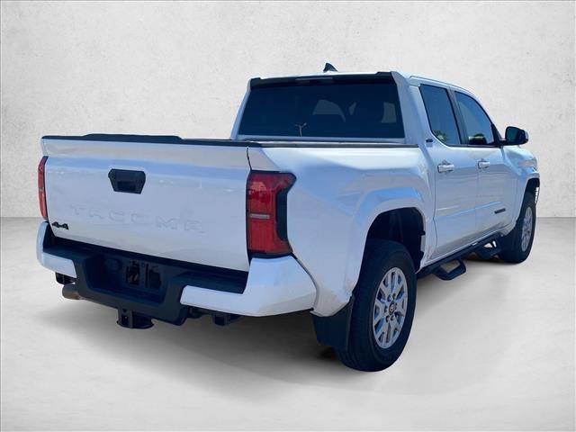 Certified 2024 Toyota Tacoma SR5 AWD/4WD image 5