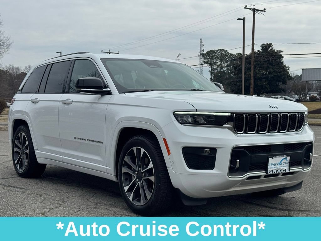 Used 2022 Jeep Grand Cherokee Overland w/ Luxury Tech Group IV AWD/4WD image 12