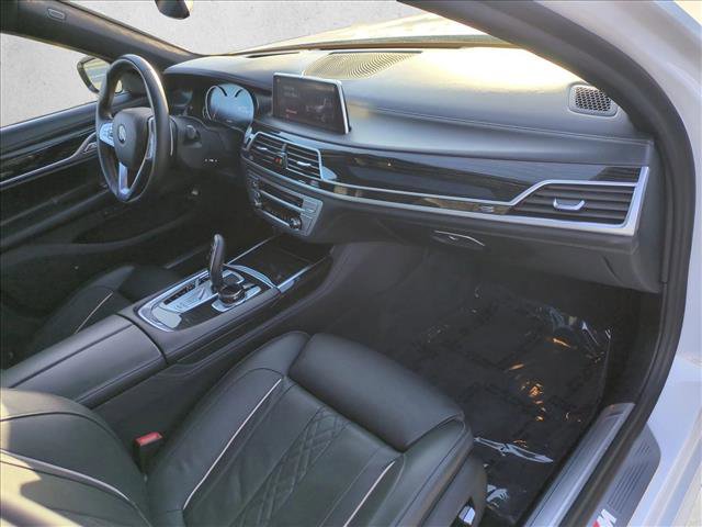 Used 2019 BMW 740i w/ Executive Package RWD image 24
