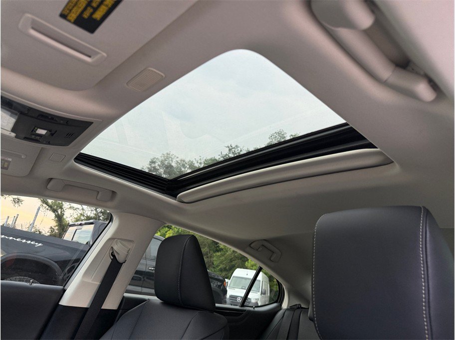 Used 2021 Lexus ES 350 Premium w/ Premium Package FWD image 38
