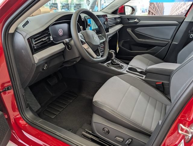 New 2026 Volkswagen Jetta SE FWD image 10