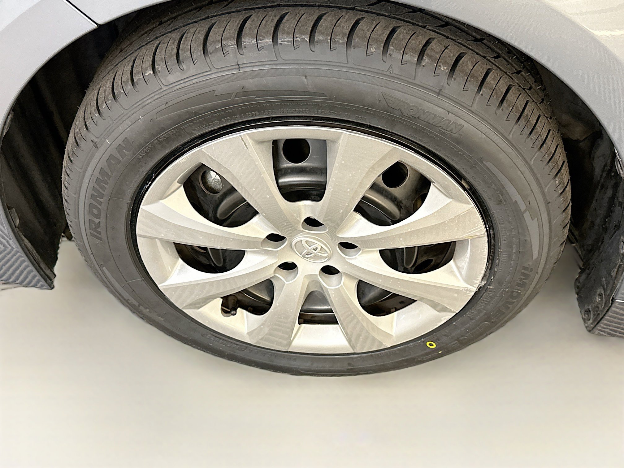 Used 2025 Toyota Corolla LE image 11