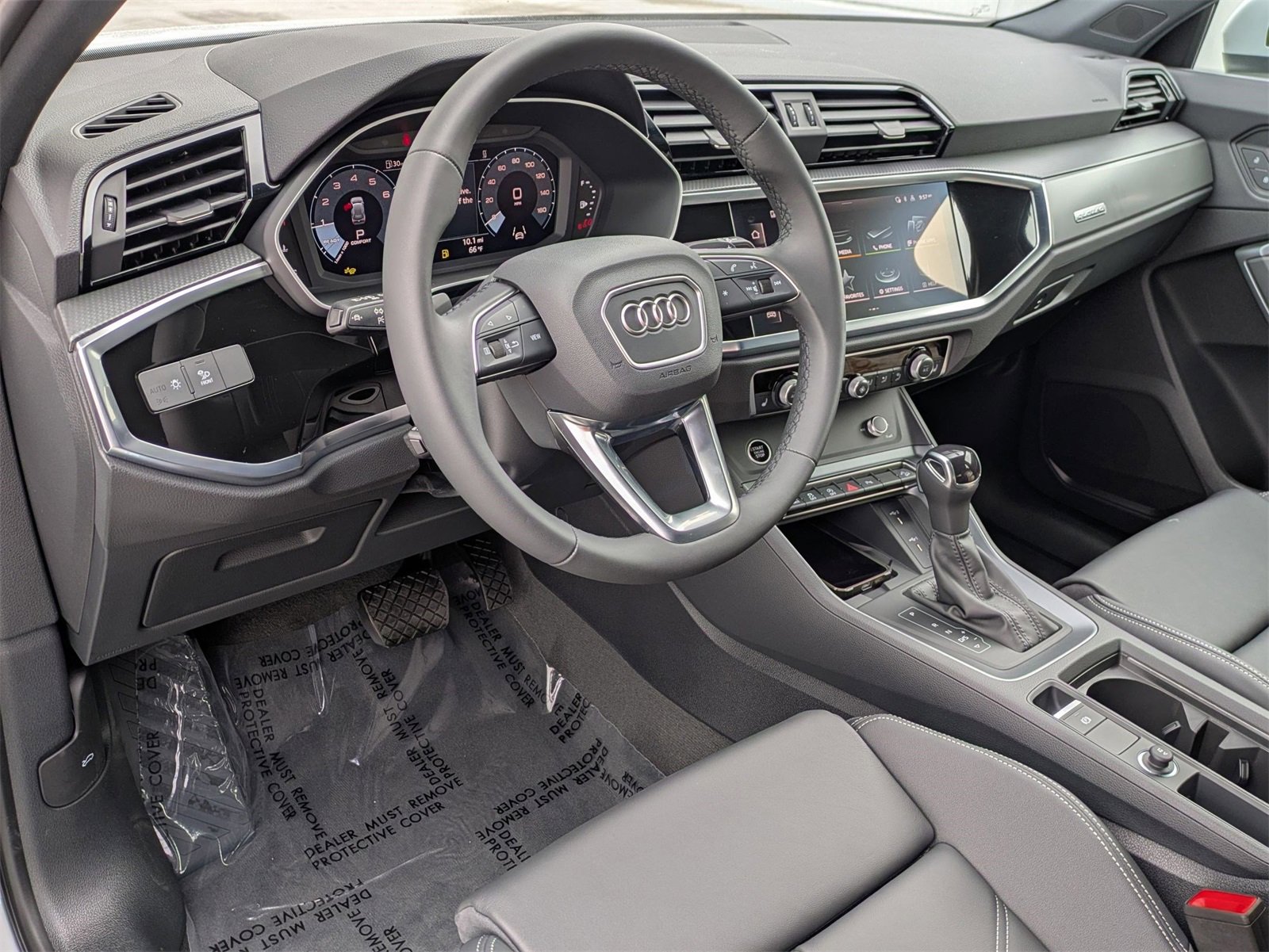 New 2025 Audi Q3 2.0T Premium image 8