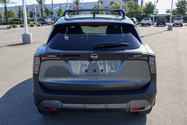 New 2025 Nissan Kicks SR image 5