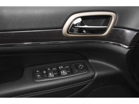 Used 2015 Jeep Grand Cherokee Limited w/ Luxury Group II RWD image 23