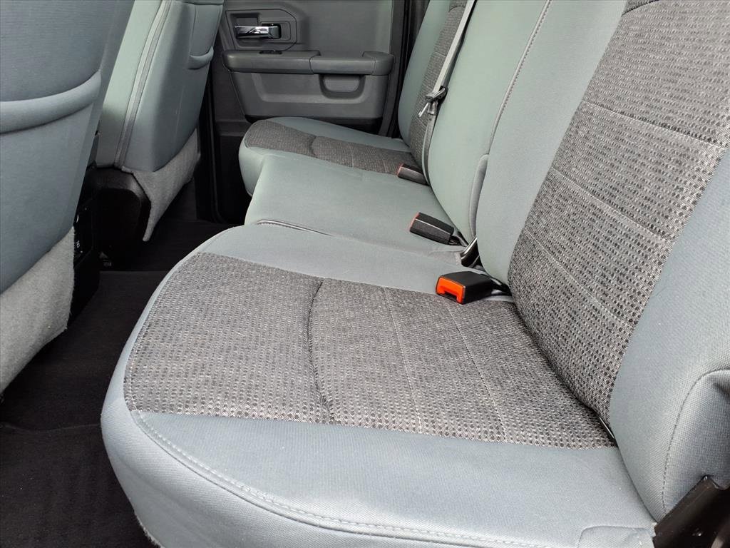 Used 2019 RAM 1500 Classic Warlock w/ Luxury Group image 16