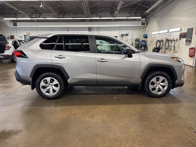 Used 2023 Toyota RAV4 LE image 7