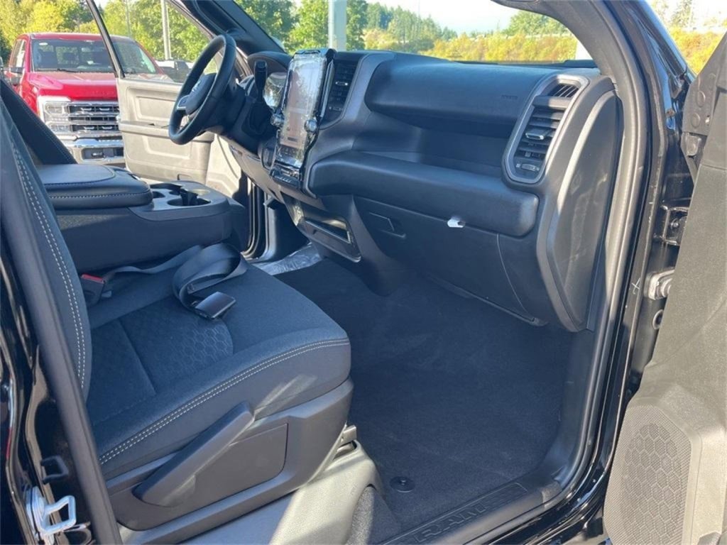 New 2025 RAM 2500 Tradesman image 28