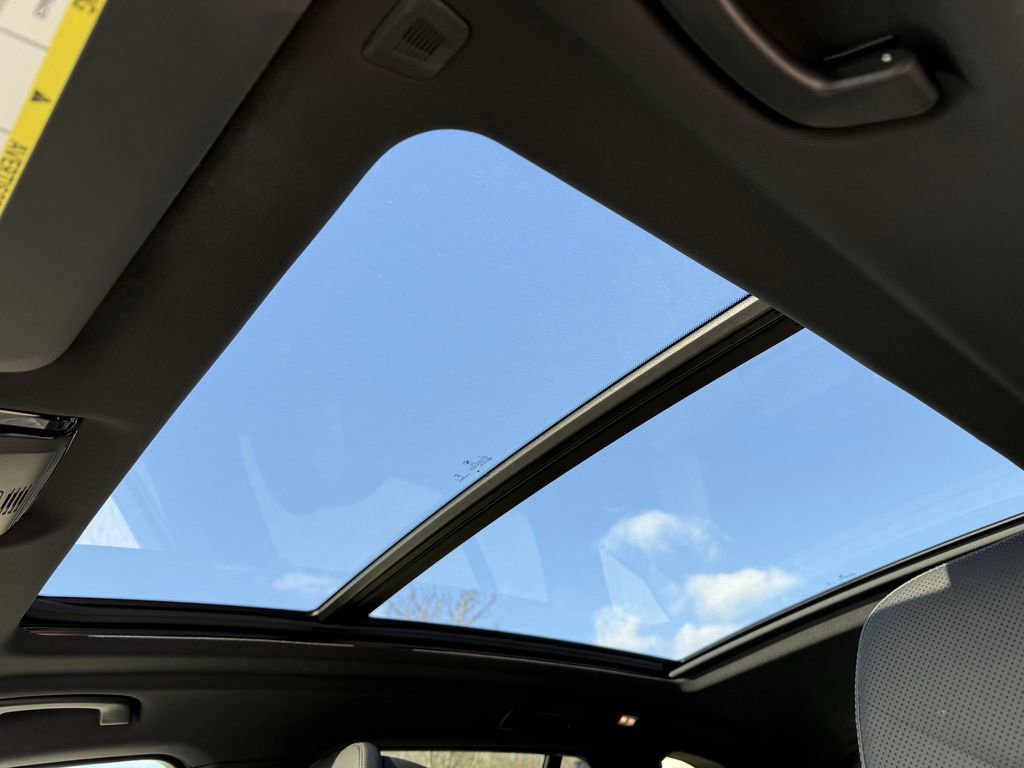 Used 2025 BMW X5 xDrive50e w/ Premium Package image 10