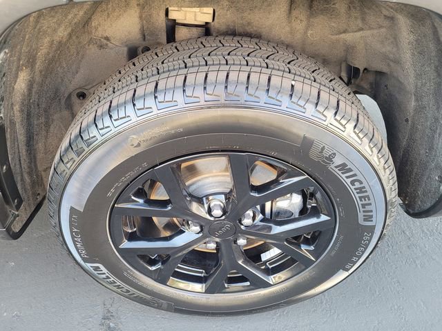 Used 2024 Jeep Grand Cherokee L Laredo image 26