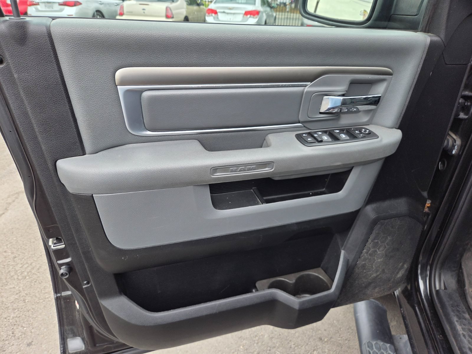 Used 2015 RAM 1500 Outdoorsman AWD/4WD image 6