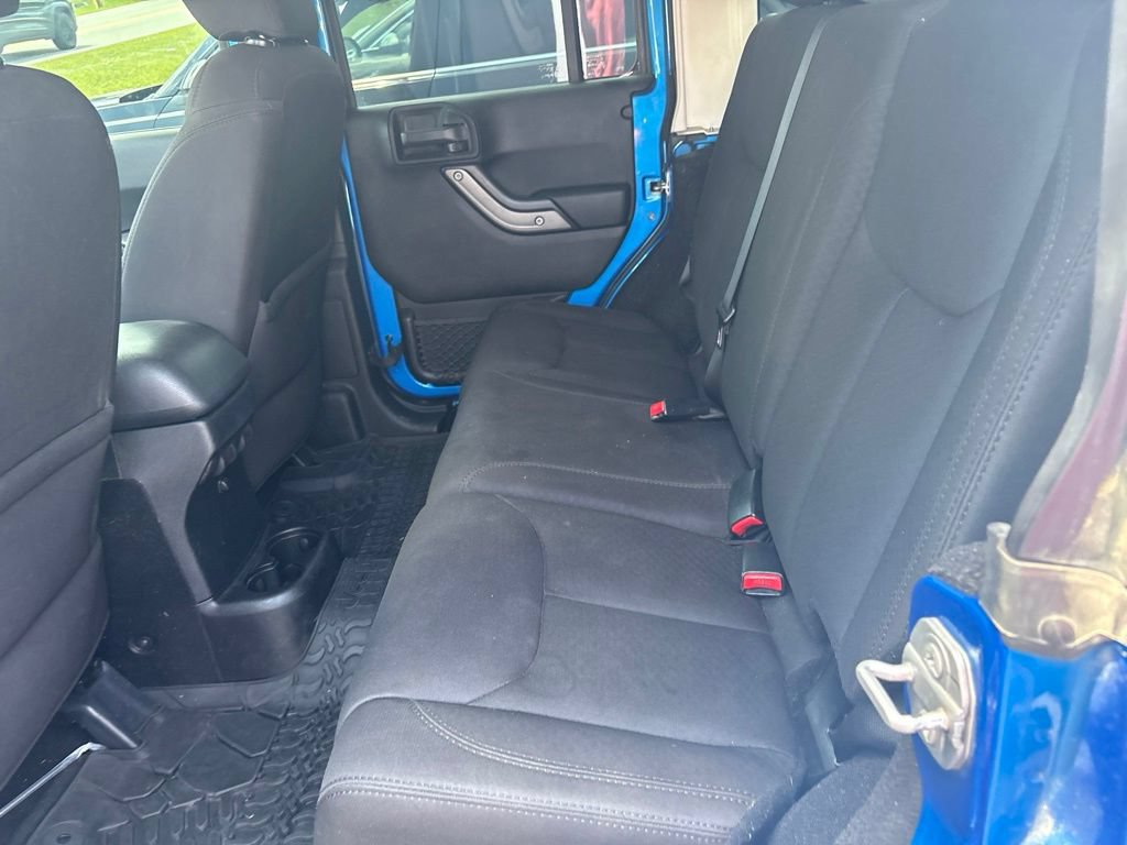 Used 2015 Jeep Wrangler Unlimited Sport w/ Quick Order Package 24S AWD/4WD image 13
