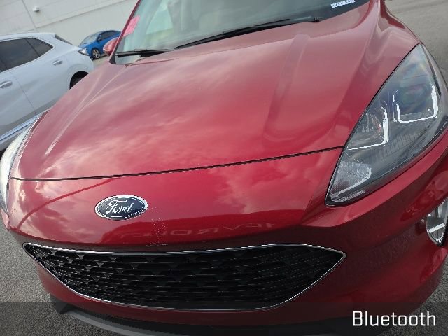 Used 2022 Ford Escape SEL w/ Technology Package AWD/4WD image 3
