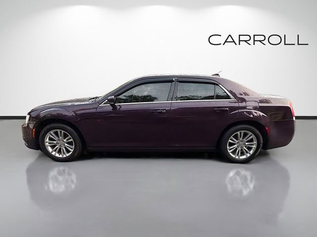 Used 2021 Chrysler 300 Touring RWD image 6