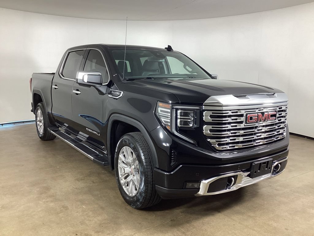 Used 2022 GMC Sierra 1500 Denali AWD/4WD image 3