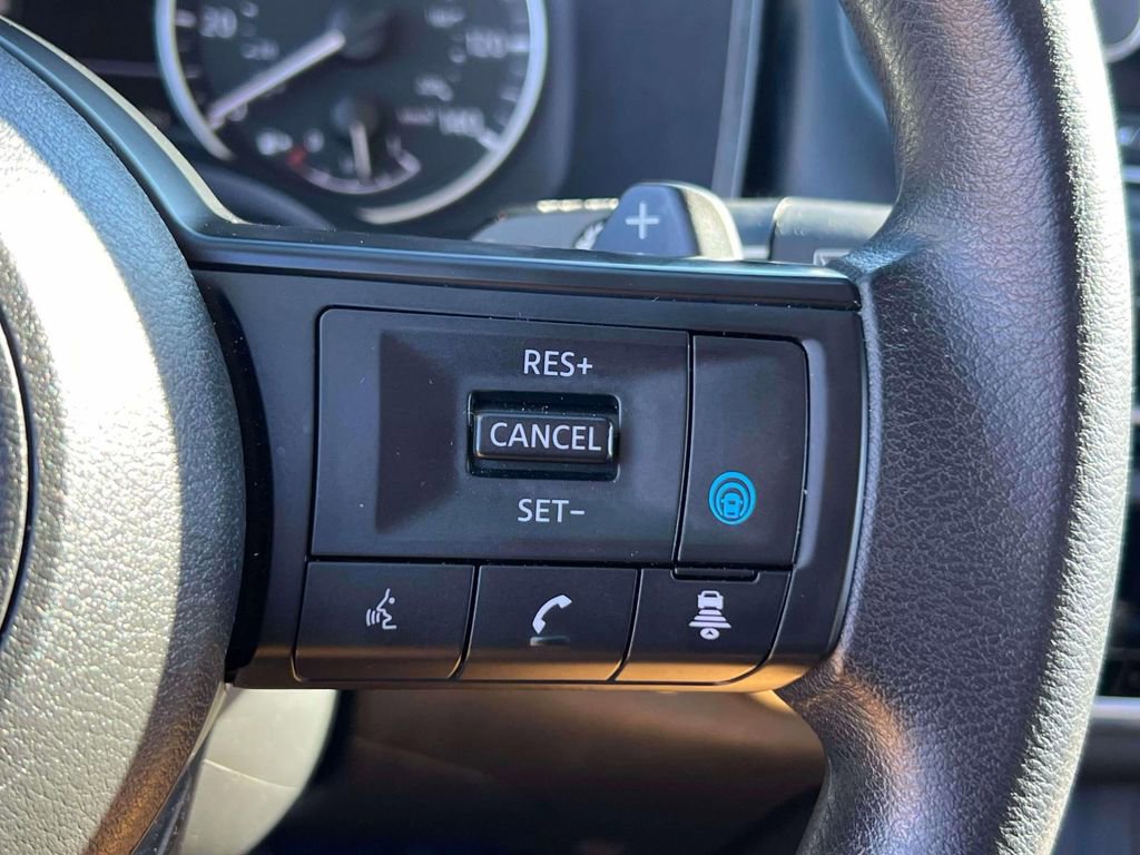 Certified 2024 Nissan Rogue SV image 22