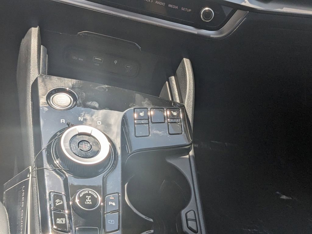Used 2024 Kia Sportage EX image 20