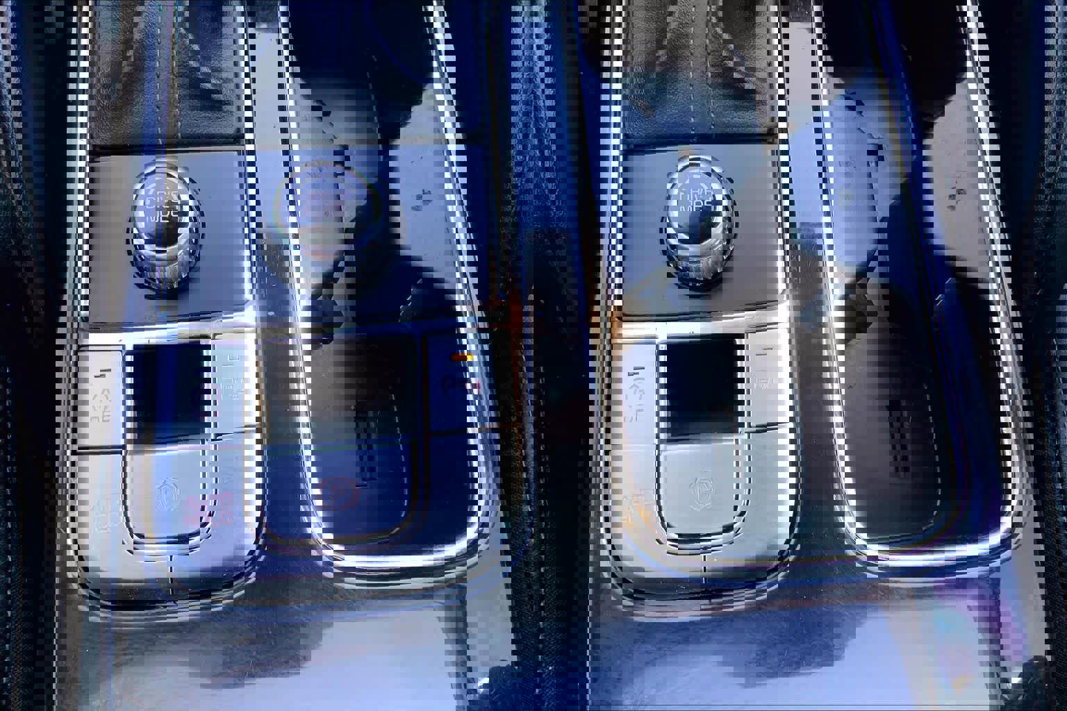 Used 2023 Kia Telluride LX image 28