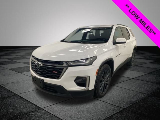 Used 2023 Chevrolet Traverse RS AWD/4WD image 3