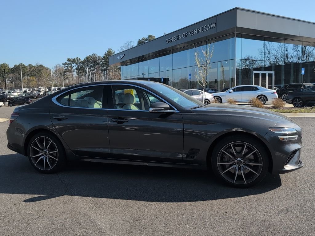 Used 2026 Genesis G70 2.5T image 4