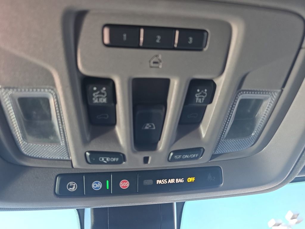 Used 2020 GMC Sierra 2500 Denali w/ Denali Ultimate Package AWD/4WD image 25