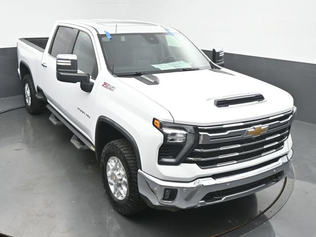 Used 2025 Chevrolet Silverado 2500 LTZ w/ LTZ Premium Package AWD/4WD image 42