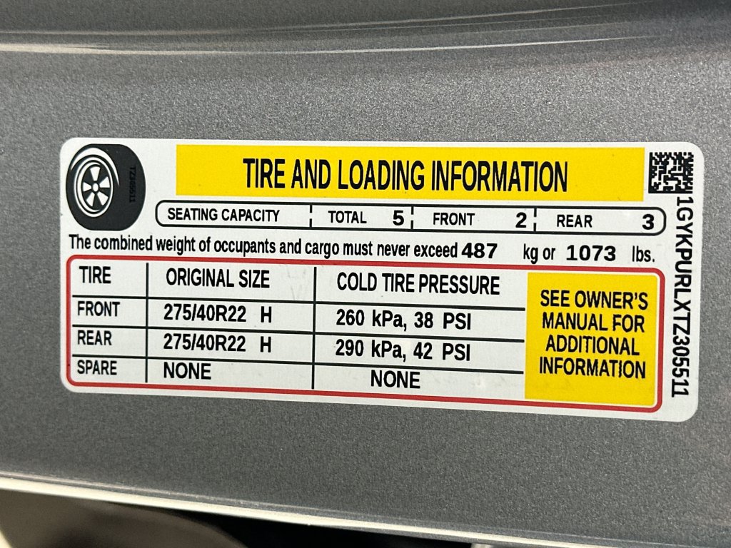 Certified 2026 Cadillac Lyriq Sport w/ LPO, ONYX Package AWD/4WD image 39