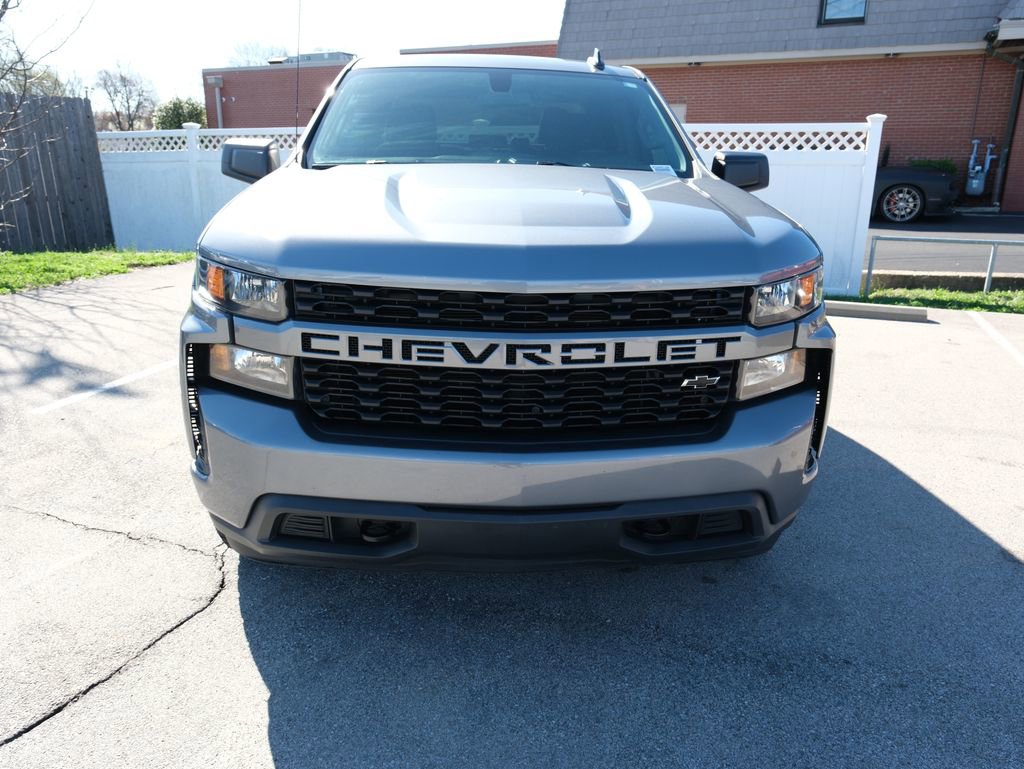 Used 2020 Chevrolet Silverado 1500 Custom w/ Custom Value Package image 12