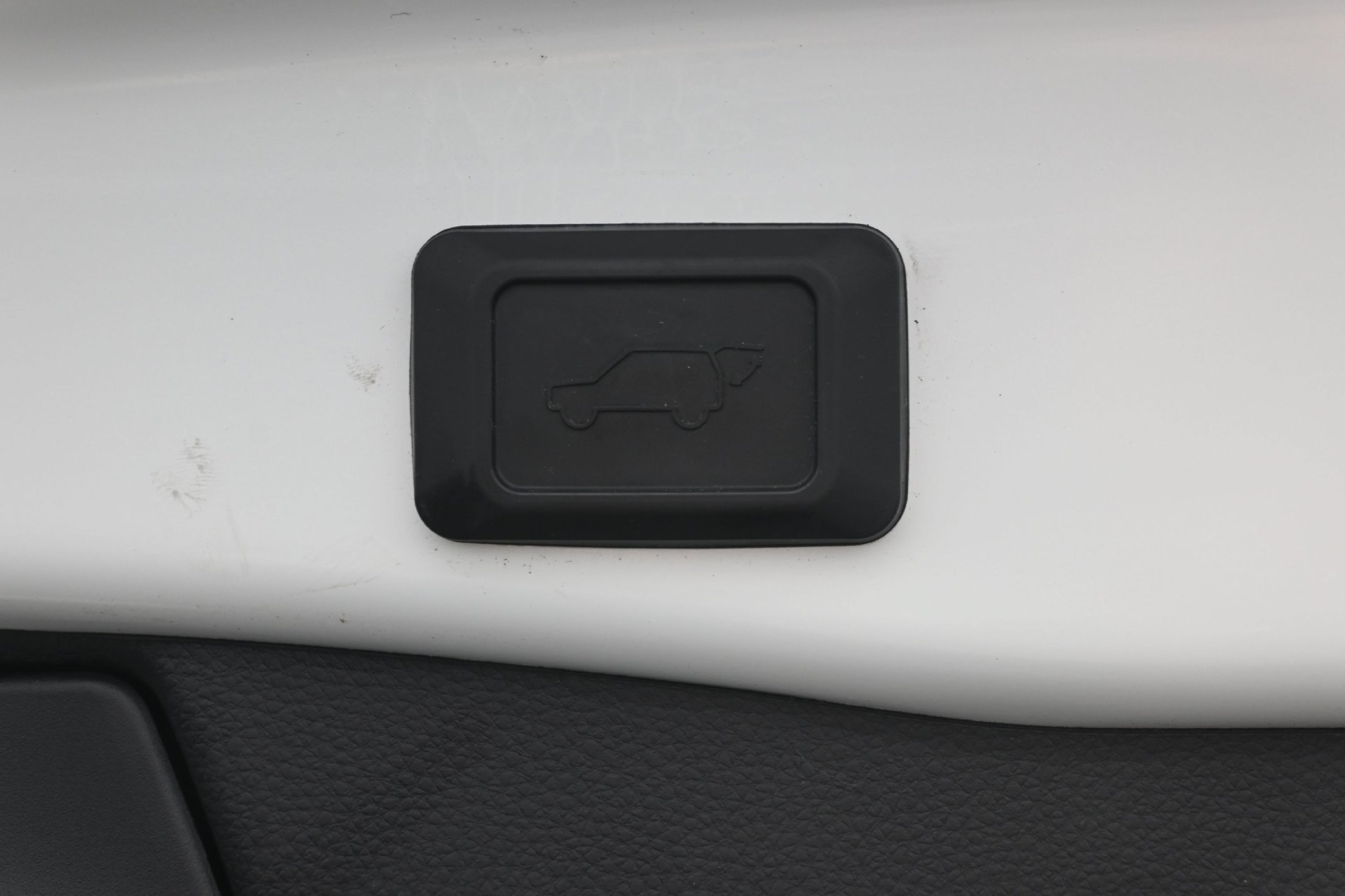 Used 2021 Toyota RAV4 XSE w/ Weather Package AWD/4WD image 35